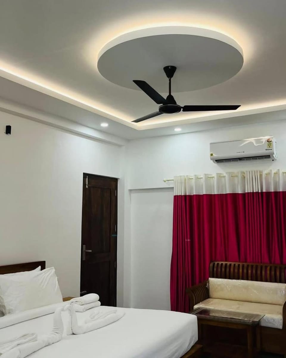 Grifi Homestay & Auditorium Hotel in Kozhikode