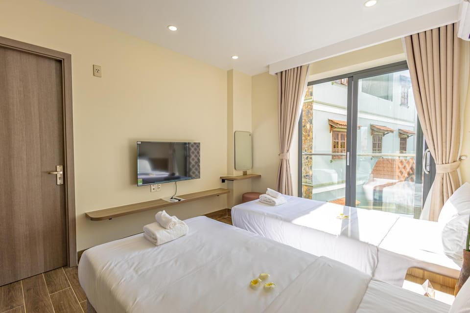 Communal lounge/ TV room, Bed, TV and multimedia, Photo of the whole room, Bedroom, towels