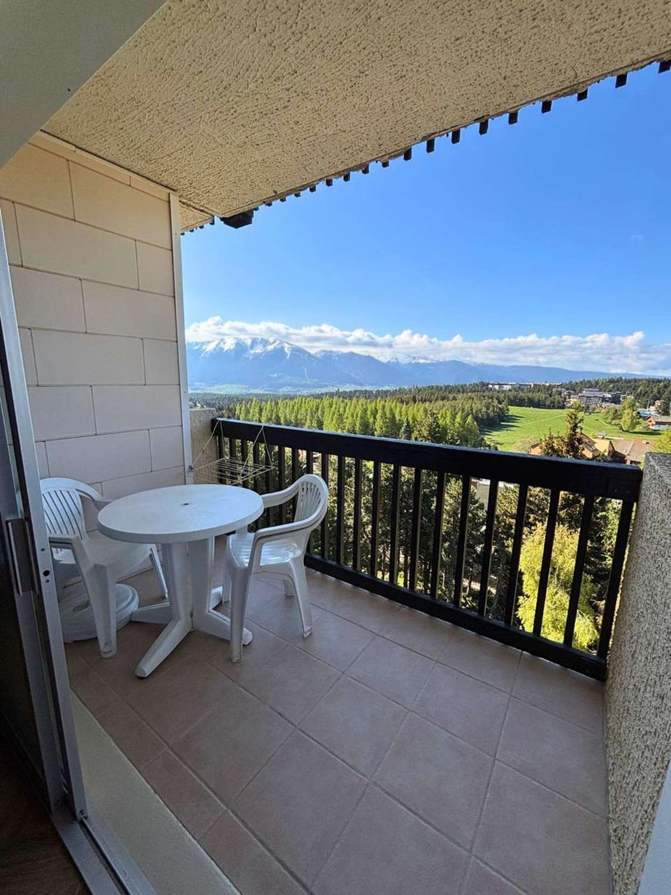 Balcony/Terrace, Mountain view