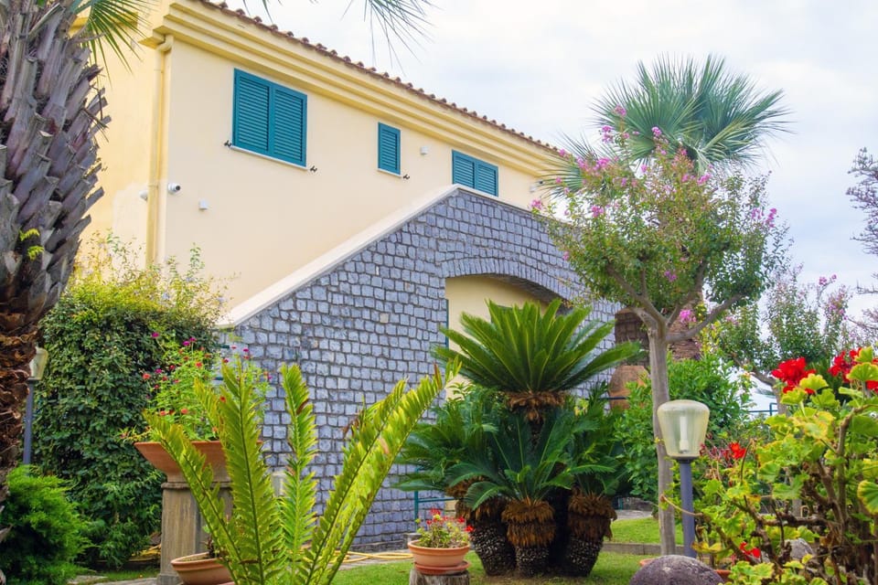 Roberto's Garden House in Palinuro