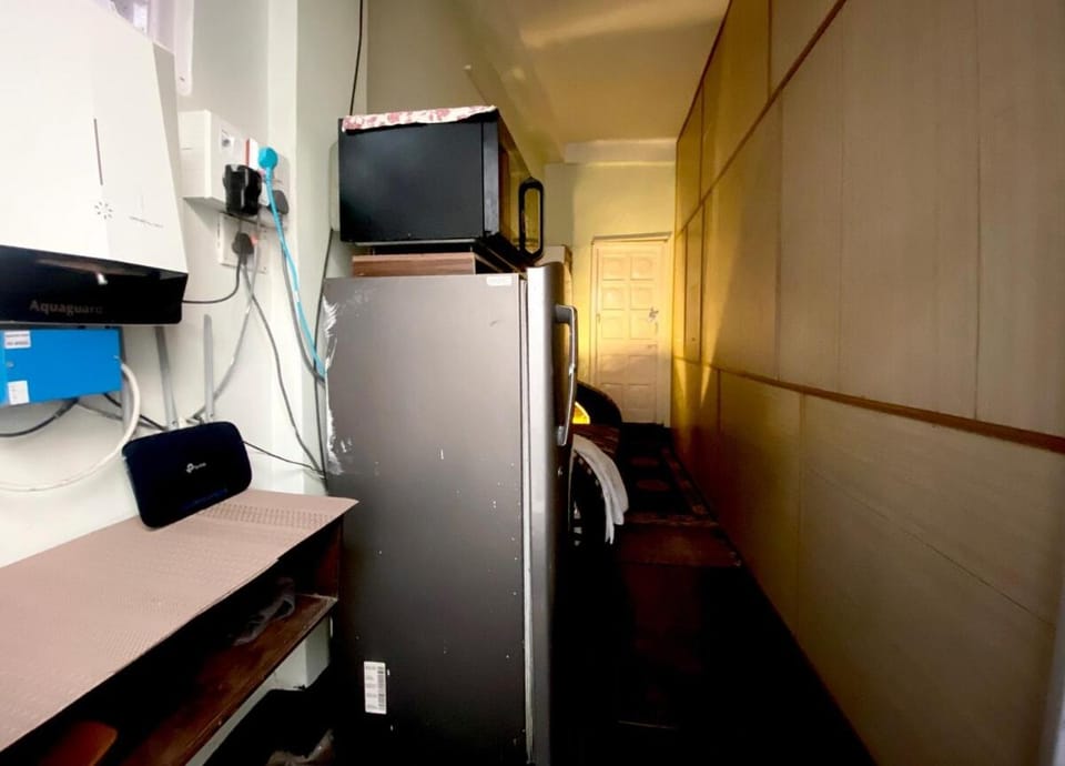 Large room with terrace Apartment in Kolkata