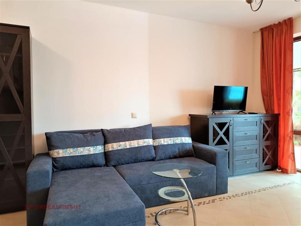 Garden view studio in Chateau Marina Apartment in Nessebar