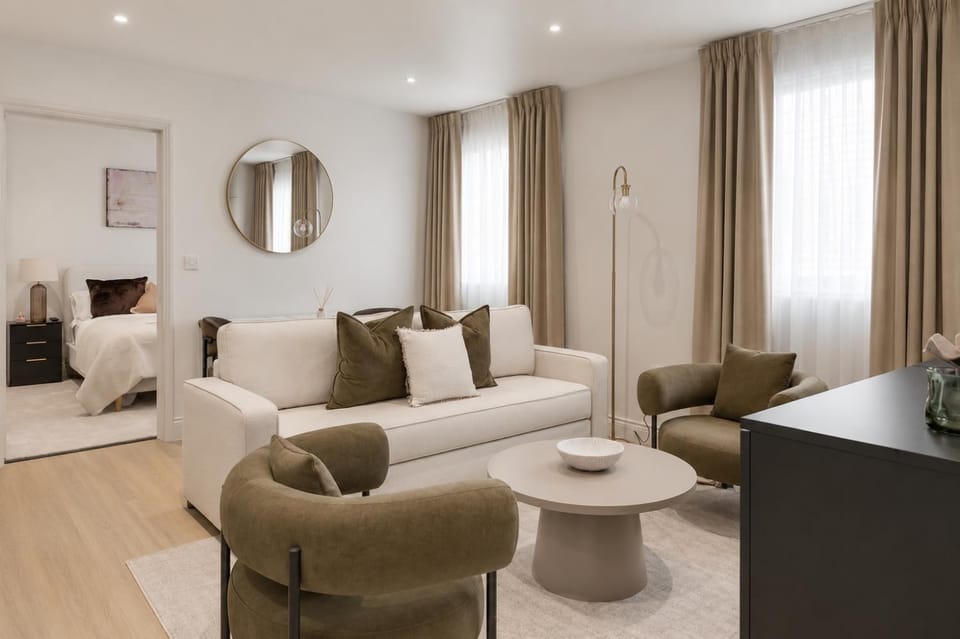 Living room, Seating area