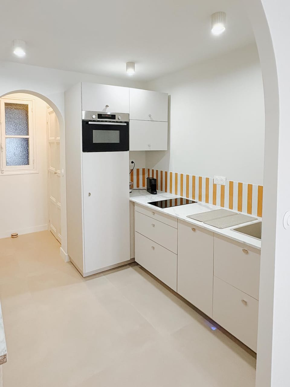Garibaldi 2 Bedrooms, 2 Bathrooms, AC Apartment in Nice