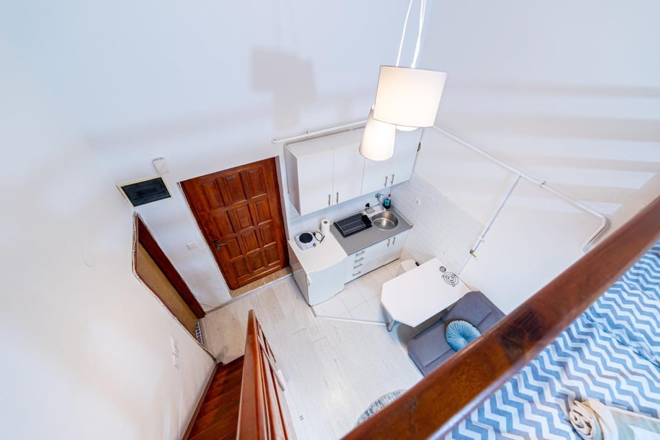 Bird's eye view, Kitchen or kitchenette