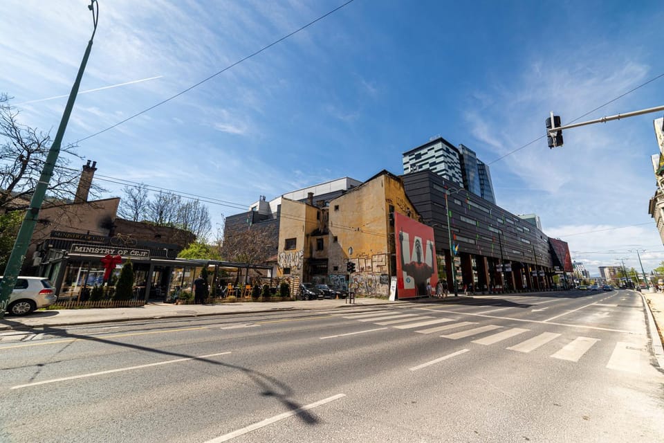 Property building, Day, Neighbourhood, Street view, Location