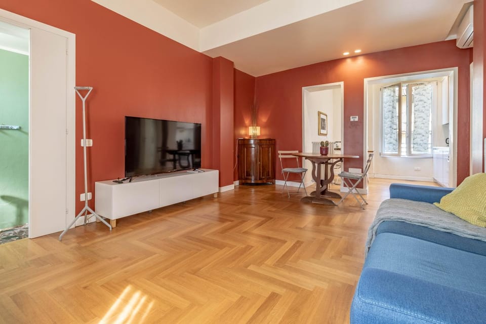 TV and multimedia, Living room, Seating area