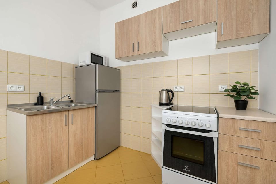 Coffee/tea facilities, Kitchen or kitchenette, oven, pet friendly, stove