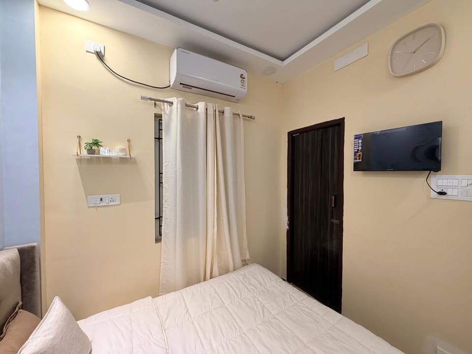 Faaloon 102 Capsule hotel in Chennai