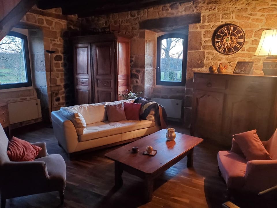 Property building, Living room