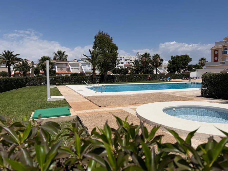 Pool view, Swimming pool