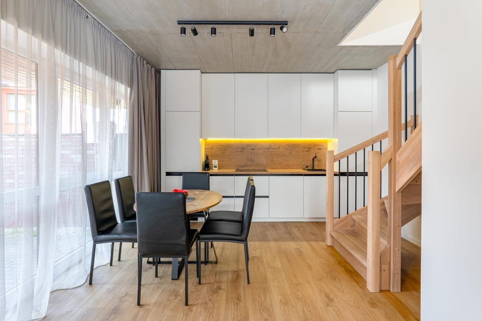 Living room, Seating area, Dining area, kitchen