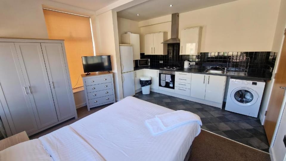 Spacious 3 Bed Apartment in Halifax Centre Apartment in Calderdale