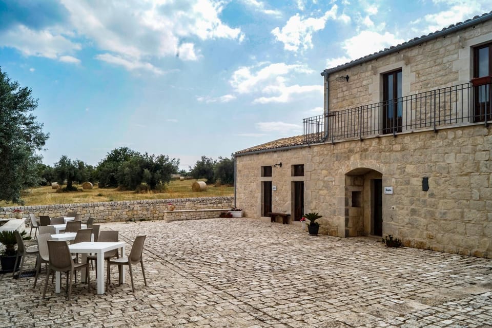 Property building, Patio, Day