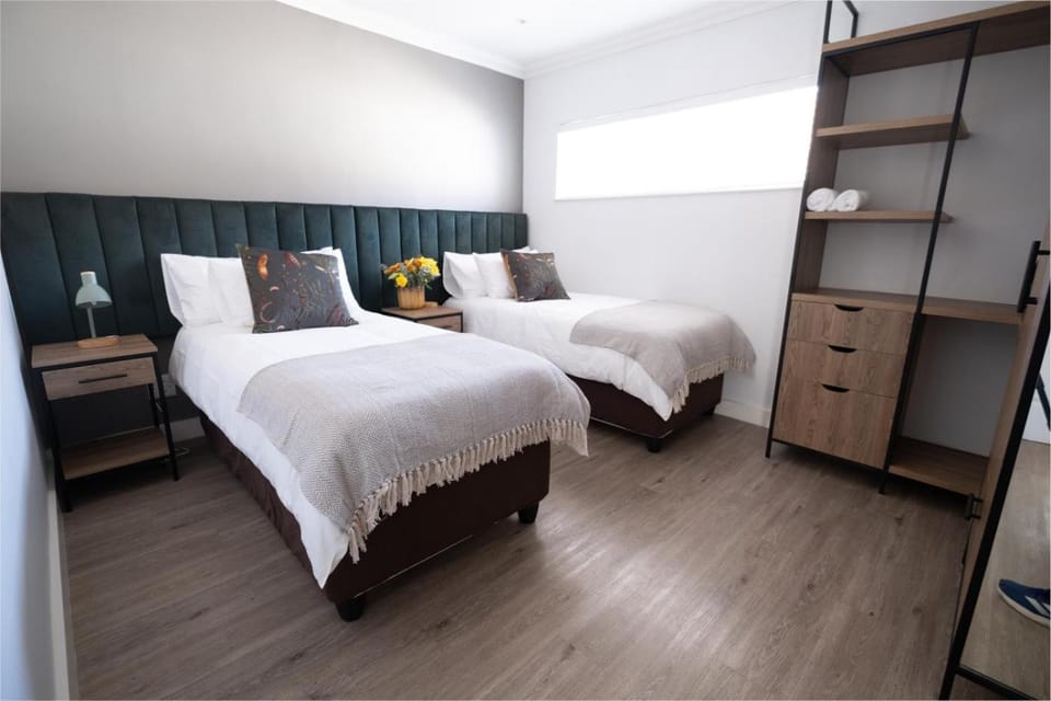 Bedroom, wardrobe