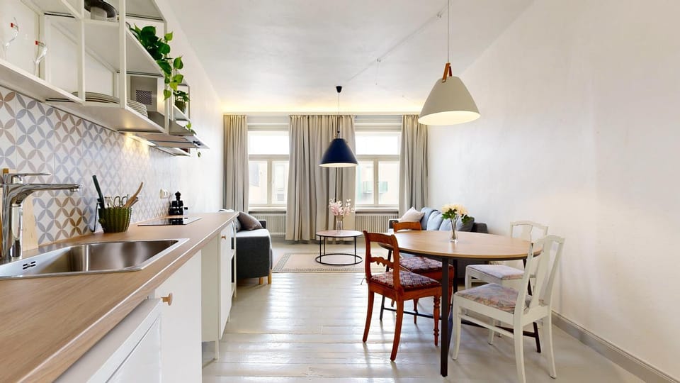 Living room, Seating area, Dining area, kitchen