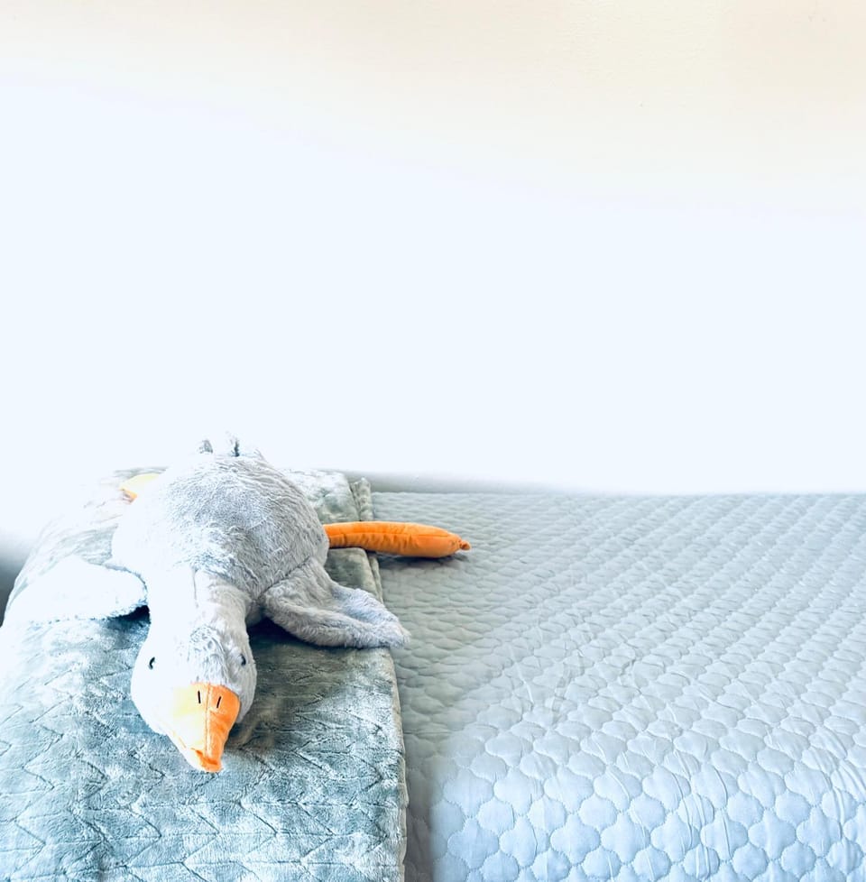 Bed, Decorative detail, Bedroom