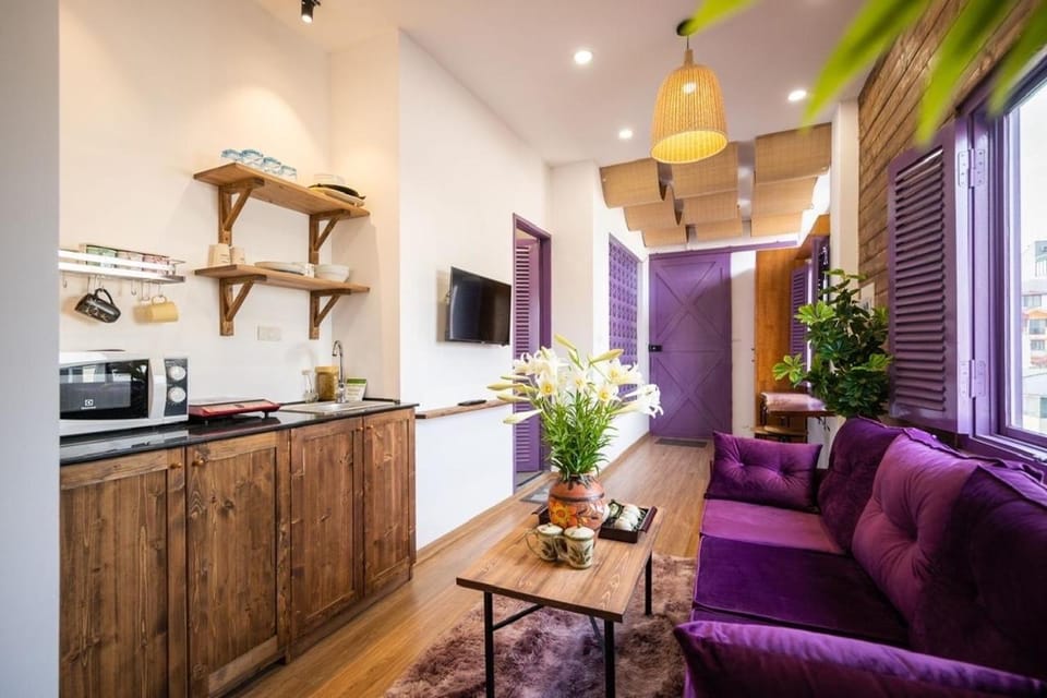 Hanoi Haven Homestay 2 - Old Quarter Church - Lift & Balcony Apartment in Hanoi
