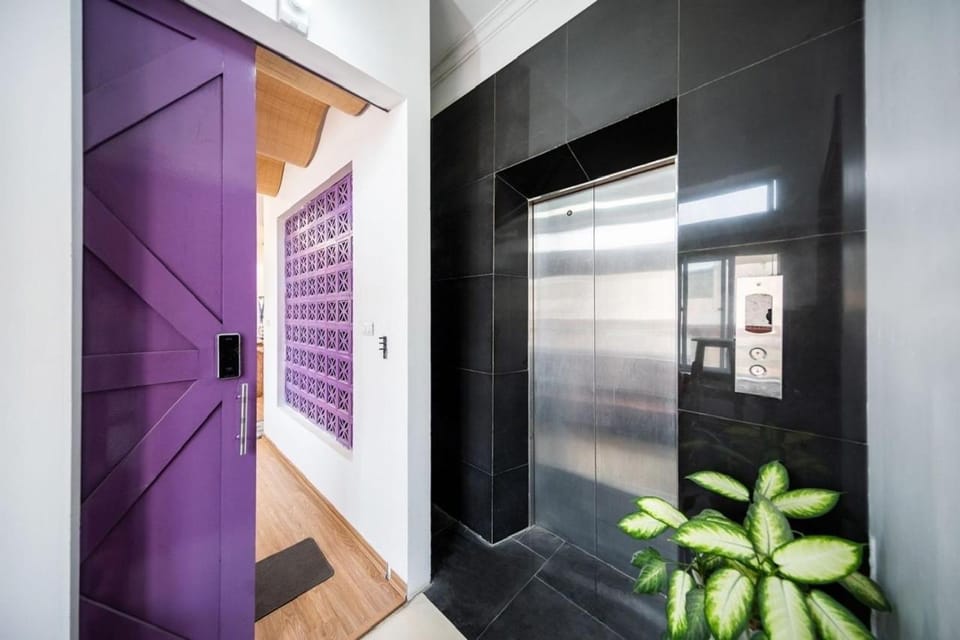 Hanoi Haven Homestay 2 - Old Quarter Church - Lift & Balcony Apartment in Hanoi