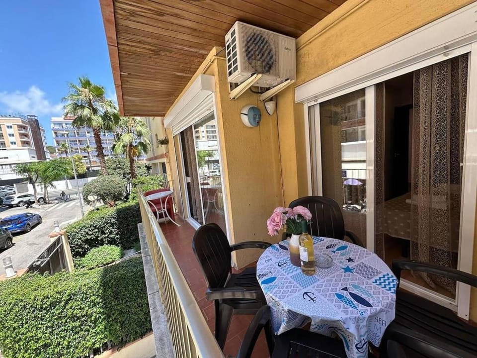 Winahost Precioso apartamento con piscina Apartment in Lloret de Mar