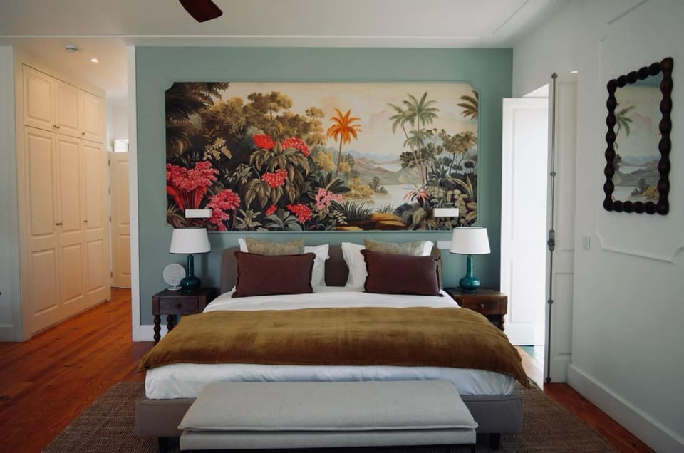 Bed, Decorative detail, Bedroom