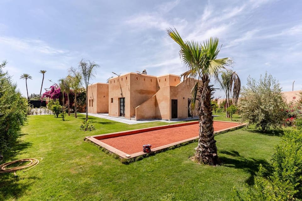 Villa Marwa 3 bedrooms No one opposite 1500sqm garden Villa in Marrakesh-Safi