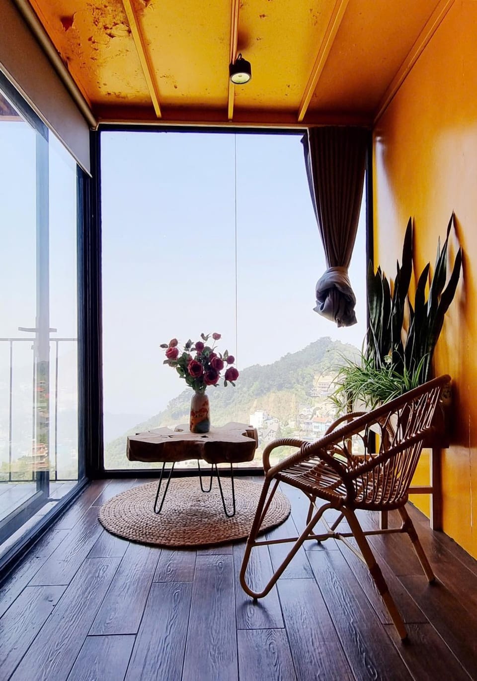 Day, Natural landscape, View (from property/room), Balcony/Terrace, Seating area, Mountain view