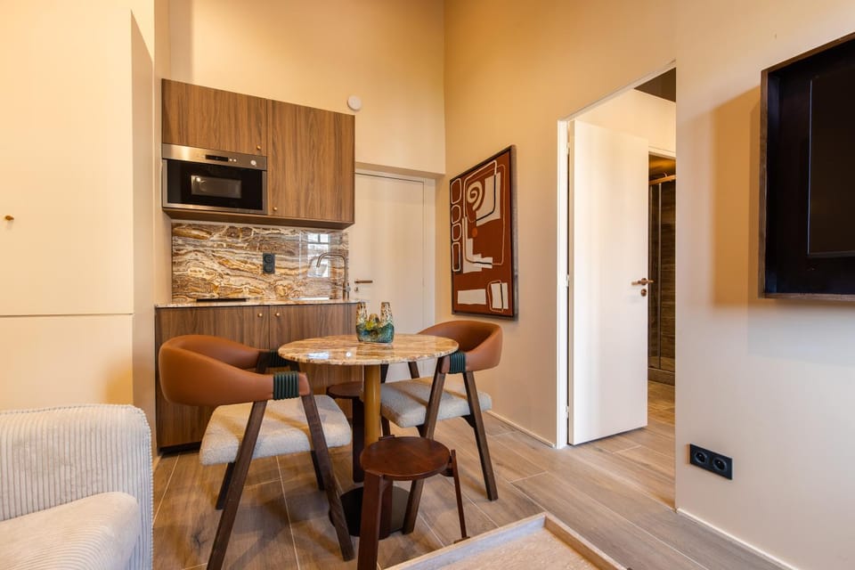 TV and multimedia, Kitchen or kitchenette, Living room, Seating area, Dining area, minibar, oven, pet friendly, wardrobe