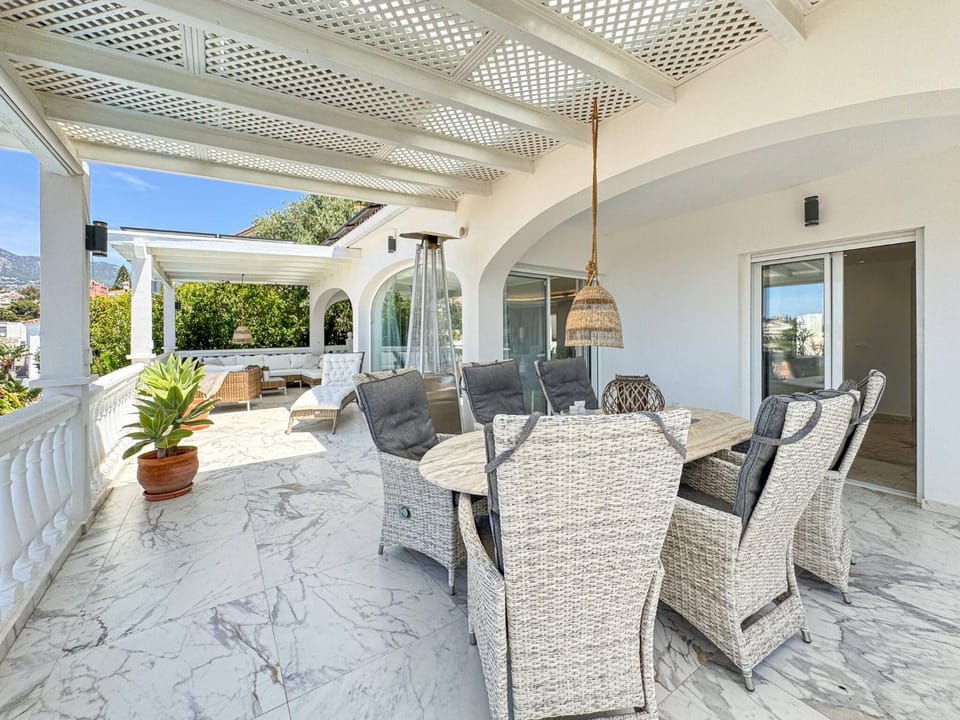 Seaview Villa in Fuengirola, Pool, Sleeps 16 House in Fuengirola