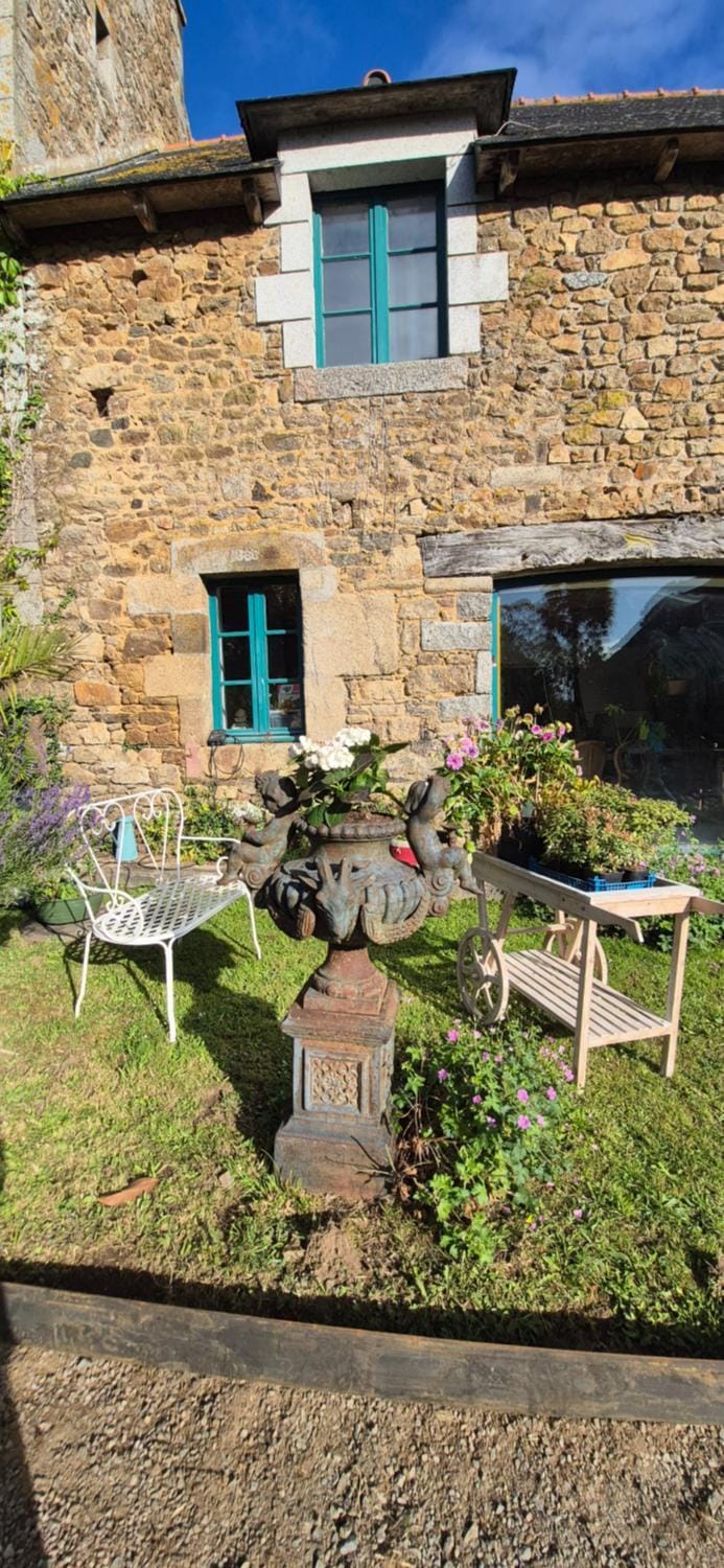 Property building, Garden