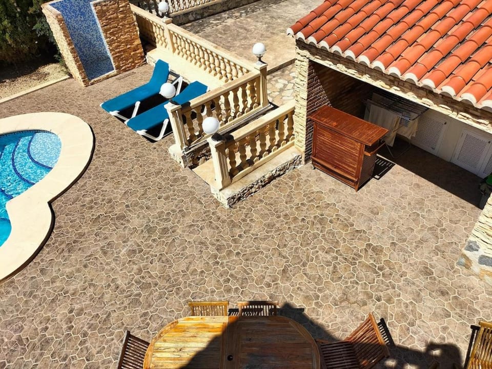 Villa Almendros, con gran piscina y cerca del mar House in Calp