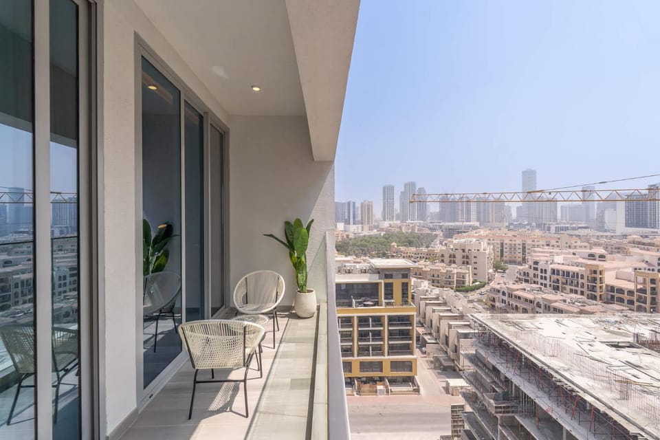 StayShort - Amazing 1 Bedroom in Concept 7 JVC Sleeps 2 Apartment in Dubai