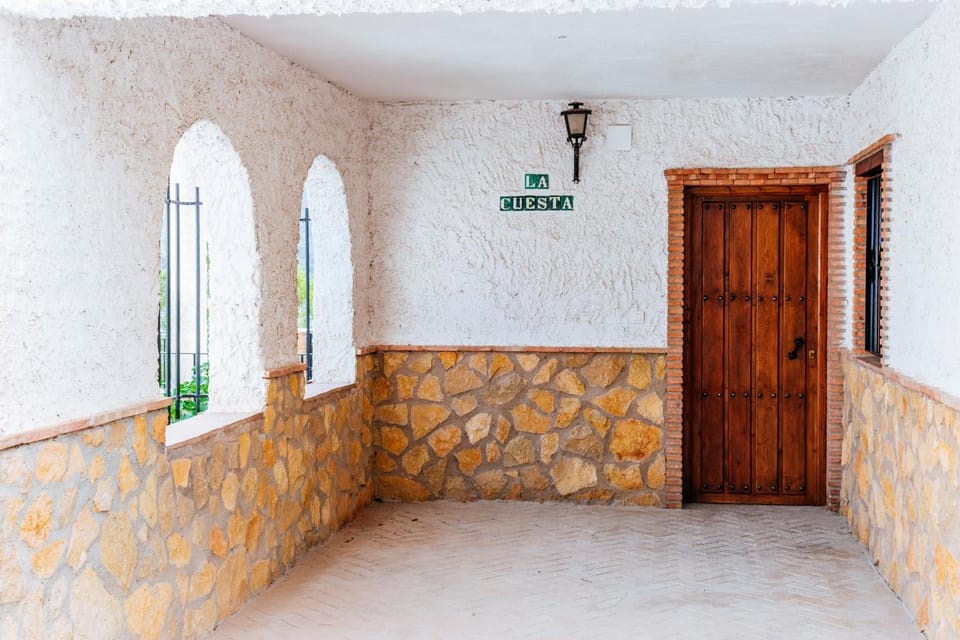 Facade/entrance, Parking