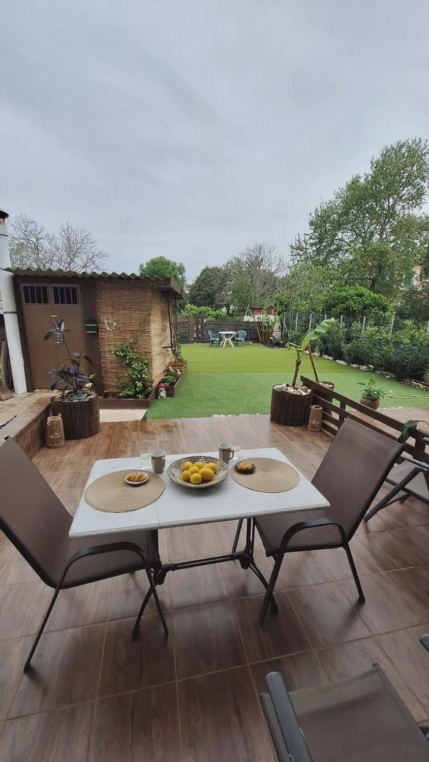 Inner courtyard view