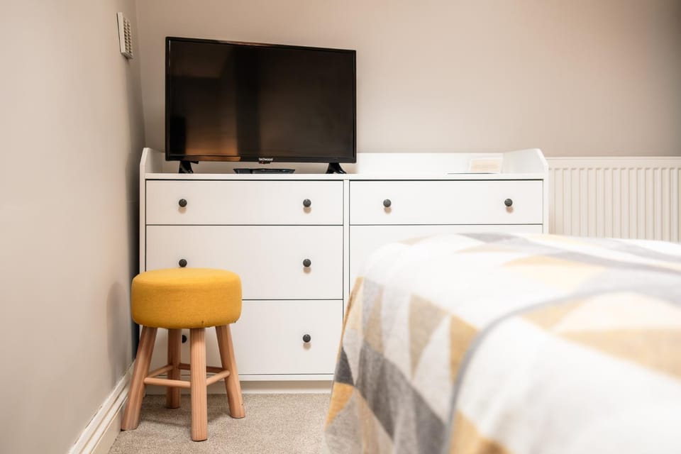 Gorgeous 2 Bedroom Home in Cirencester House in Cirencester