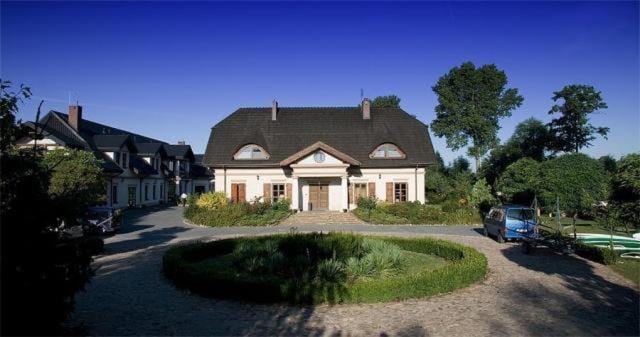 Dworek Nad Pilicą Inn in Masovian Voivodeship