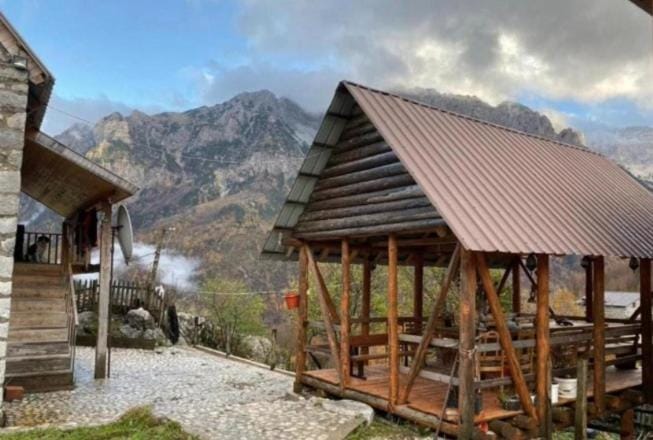 Property building, Spring, Day, Natural landscape, Mountain view