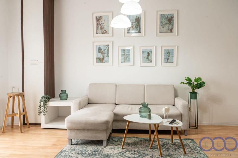 TV and multimedia, Living room, Seating area, heating, air conditioner