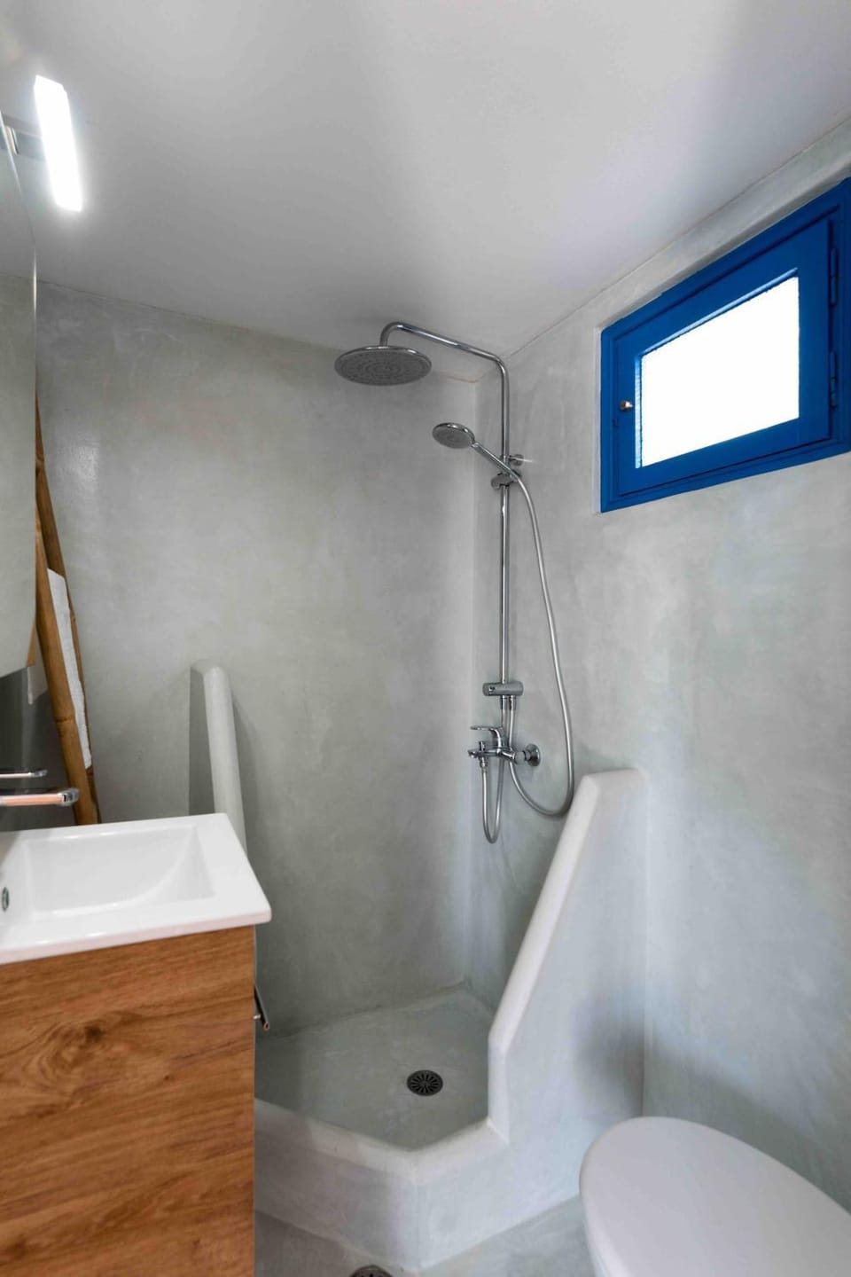 Shower, Bathroom, towels