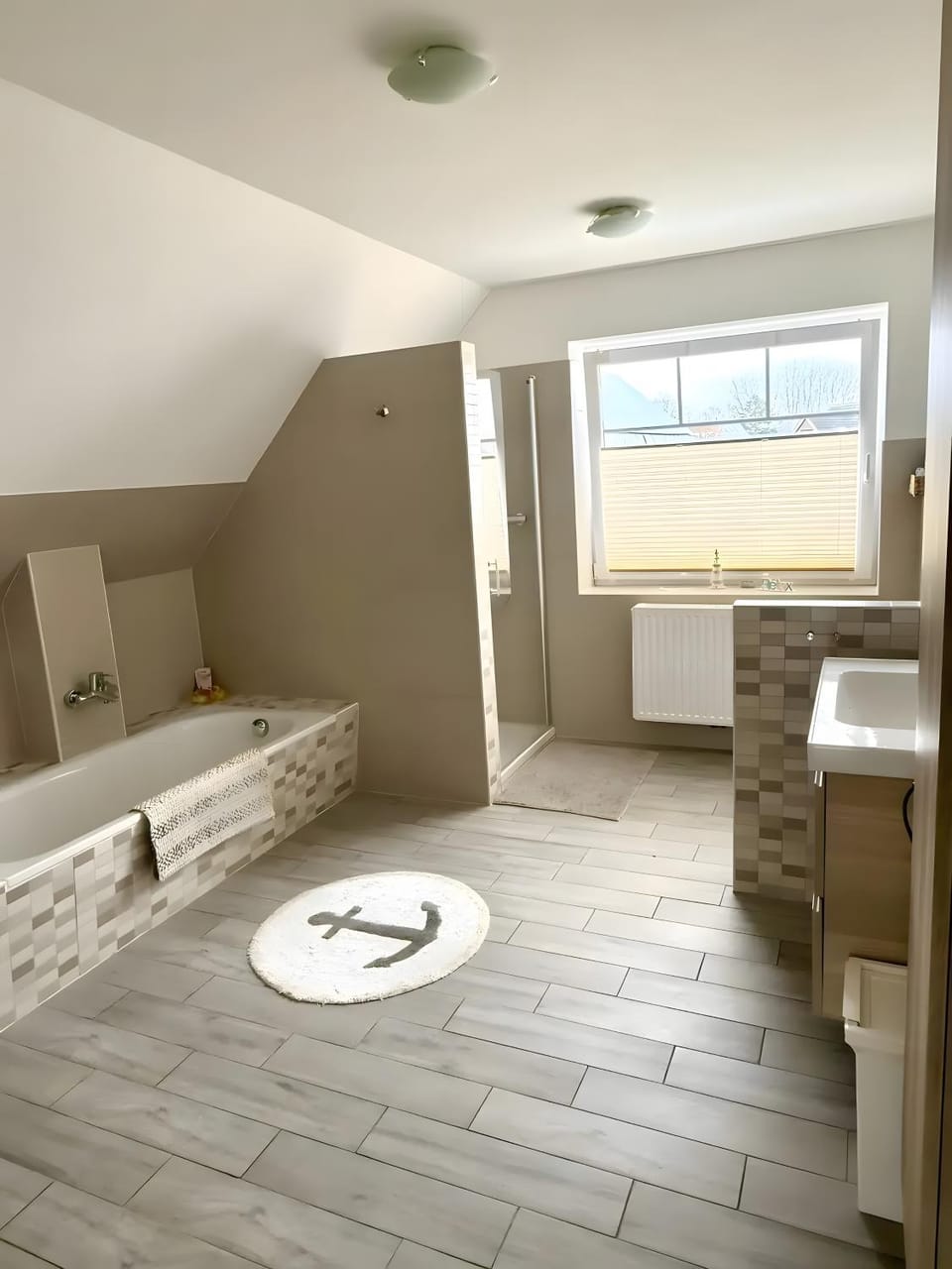 Bathroom, Living room