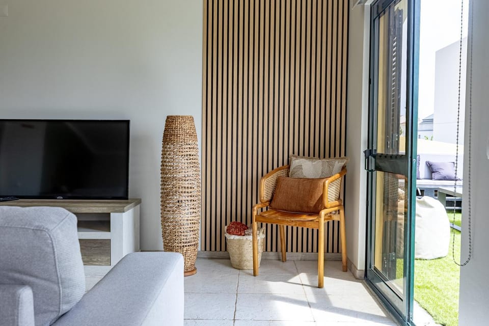 Paul Sun Scape - Seaside Ocean & Sunset View Apartment in Madeira District
