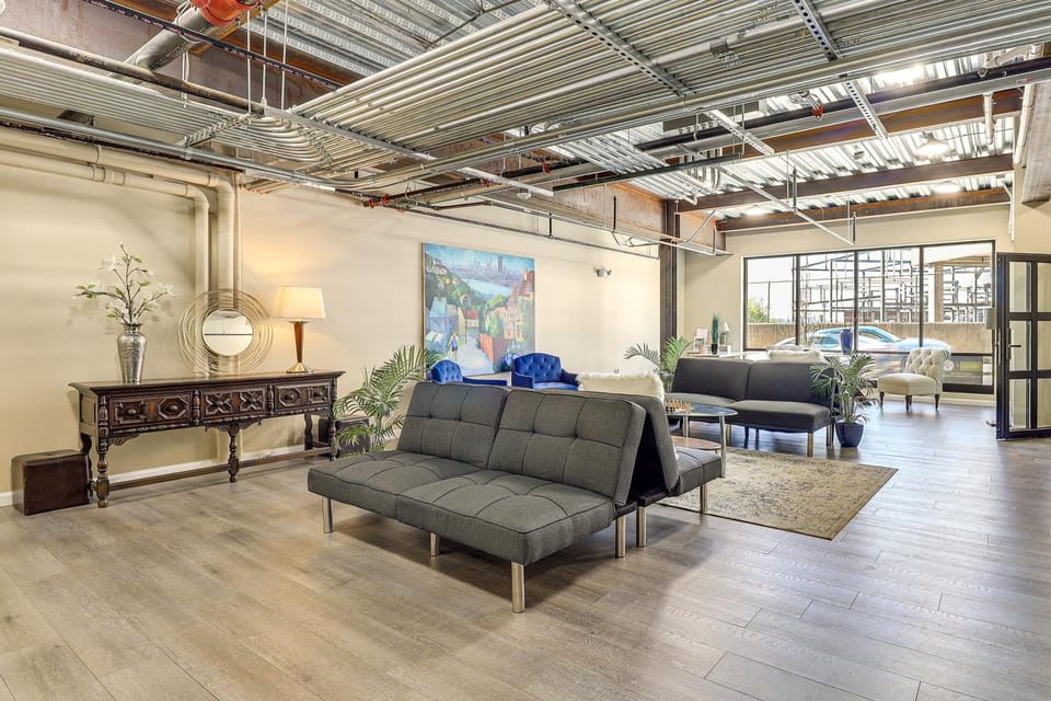 Explore the City! Walkable Lawrenceville Condo House in Pittsburgh