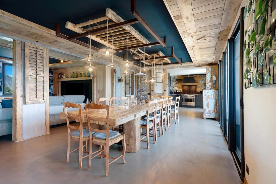 Property building, Living room