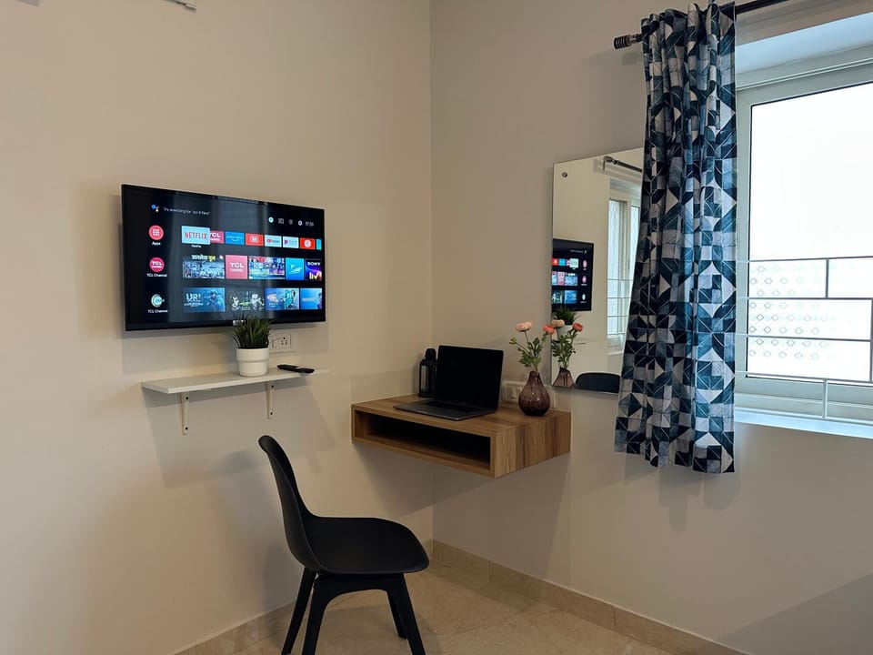 Chic Studio Retreat - Indiranagar Bengaluru - ES101 Apartment in Bengaluru