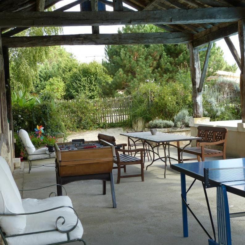 Game Room, Swimming pool