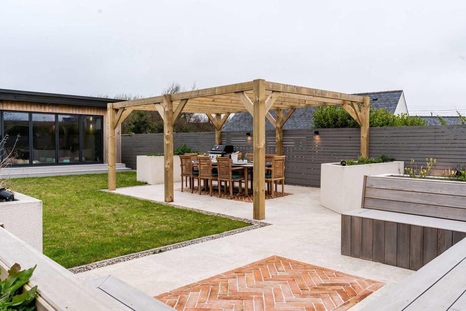 Spacious Countryside Home & Yoga Studio House in Marloes and St. Brides