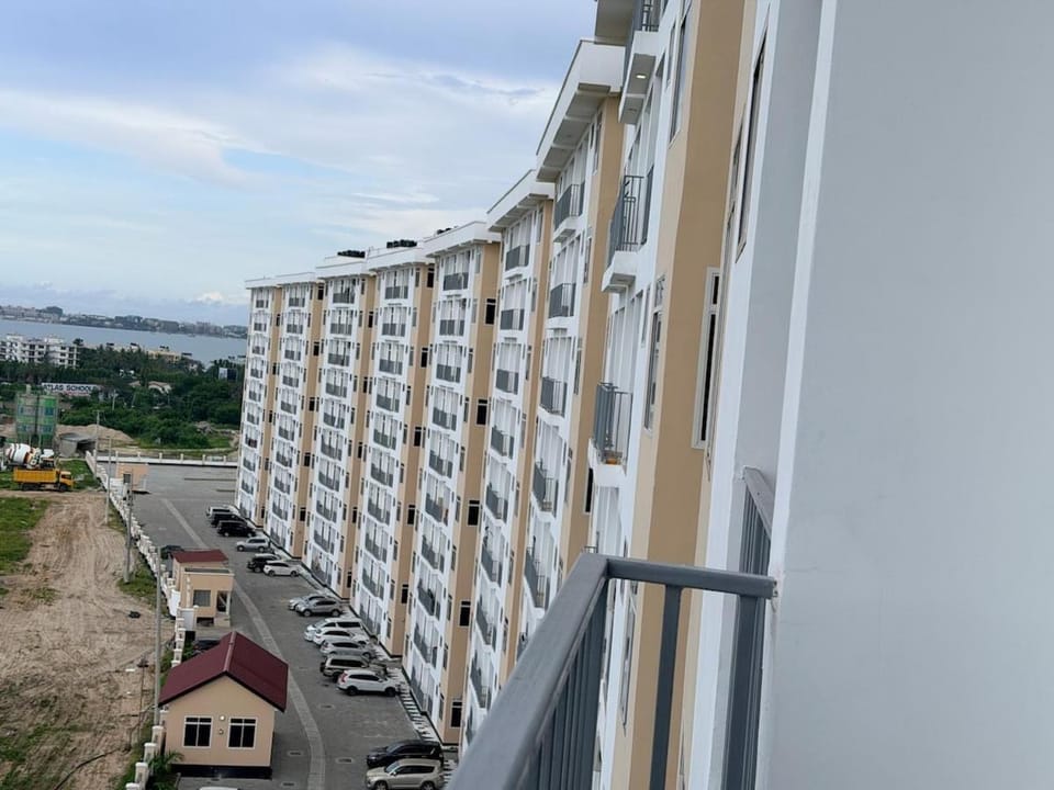 2BR Beach View Apt, Kawe roundabout, Mikocheni road, Dar Es Salaam Apartment in City of Dar es Salaam