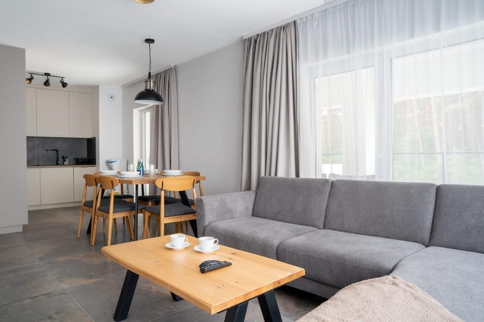 Coastline Residence - Designer Seaside Apartment with Pool, 2-Minute Walk to the Beach Apartment in West Pomeranian Voivodeship, Poland