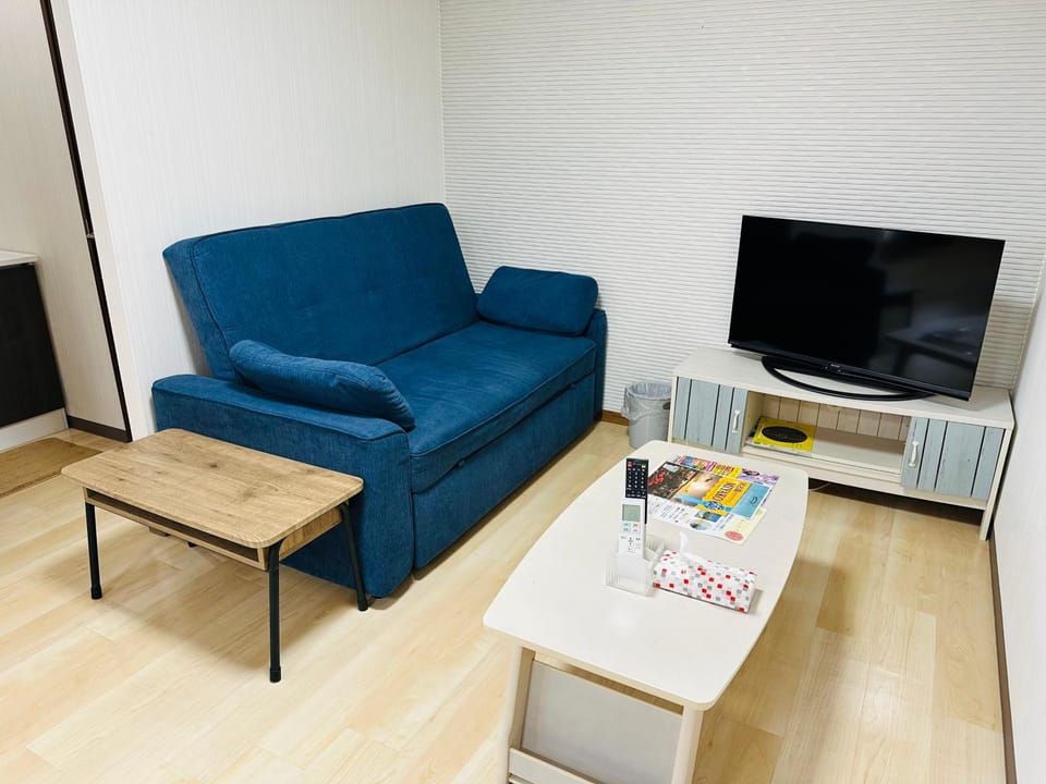 Communal lounge/ TV room, TV and multimedia, Living room, Seating area
