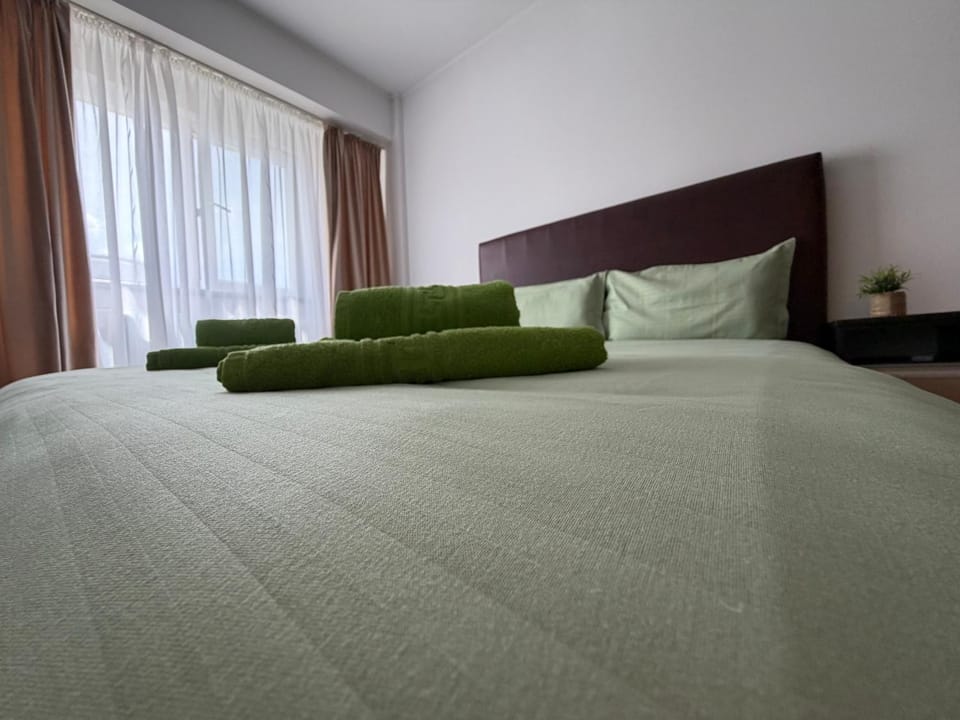 Green Paradise Apartment in Romania